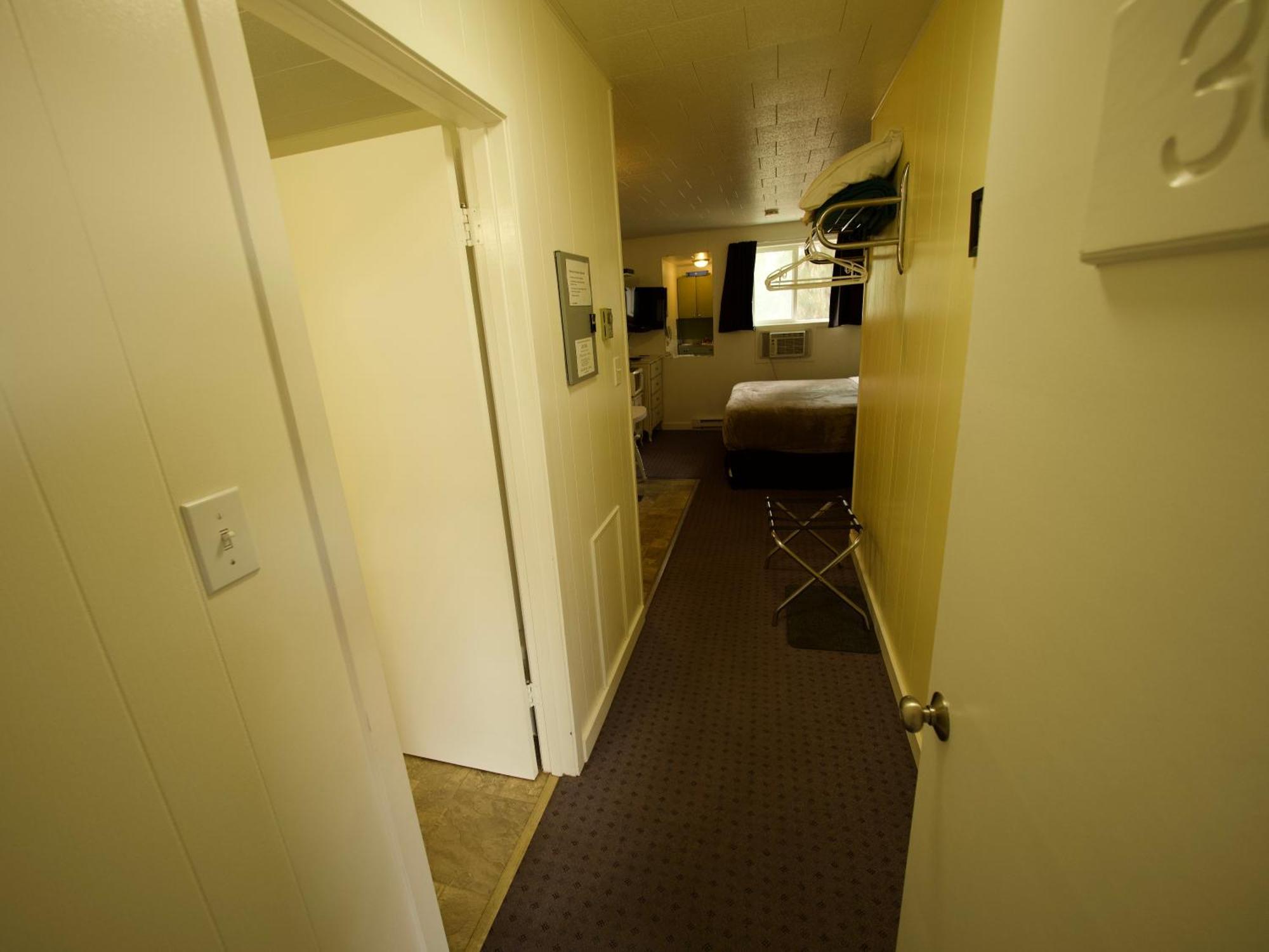 Creston Valley Motel Luaran gambar