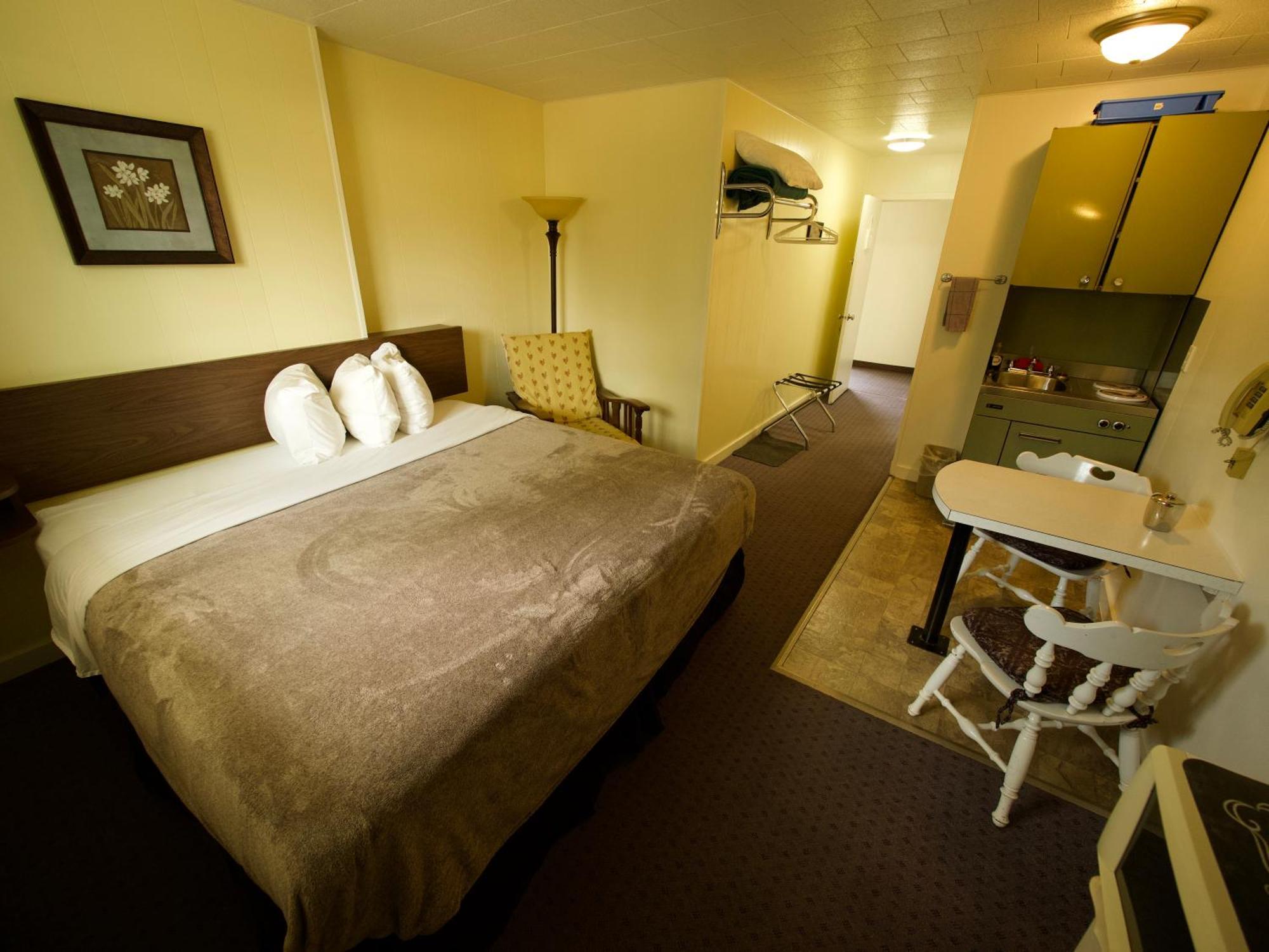Creston Valley Motel Luaran gambar