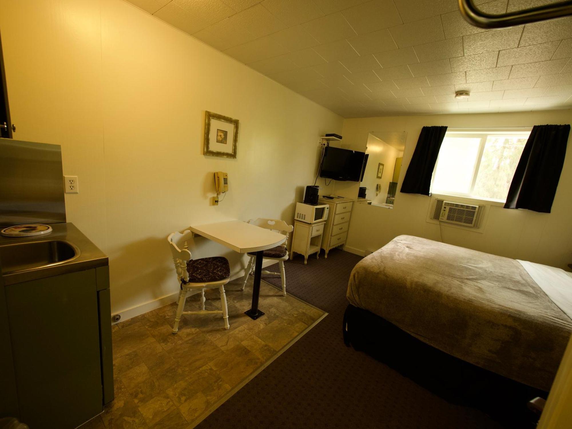 Creston Valley Motel Luaran gambar