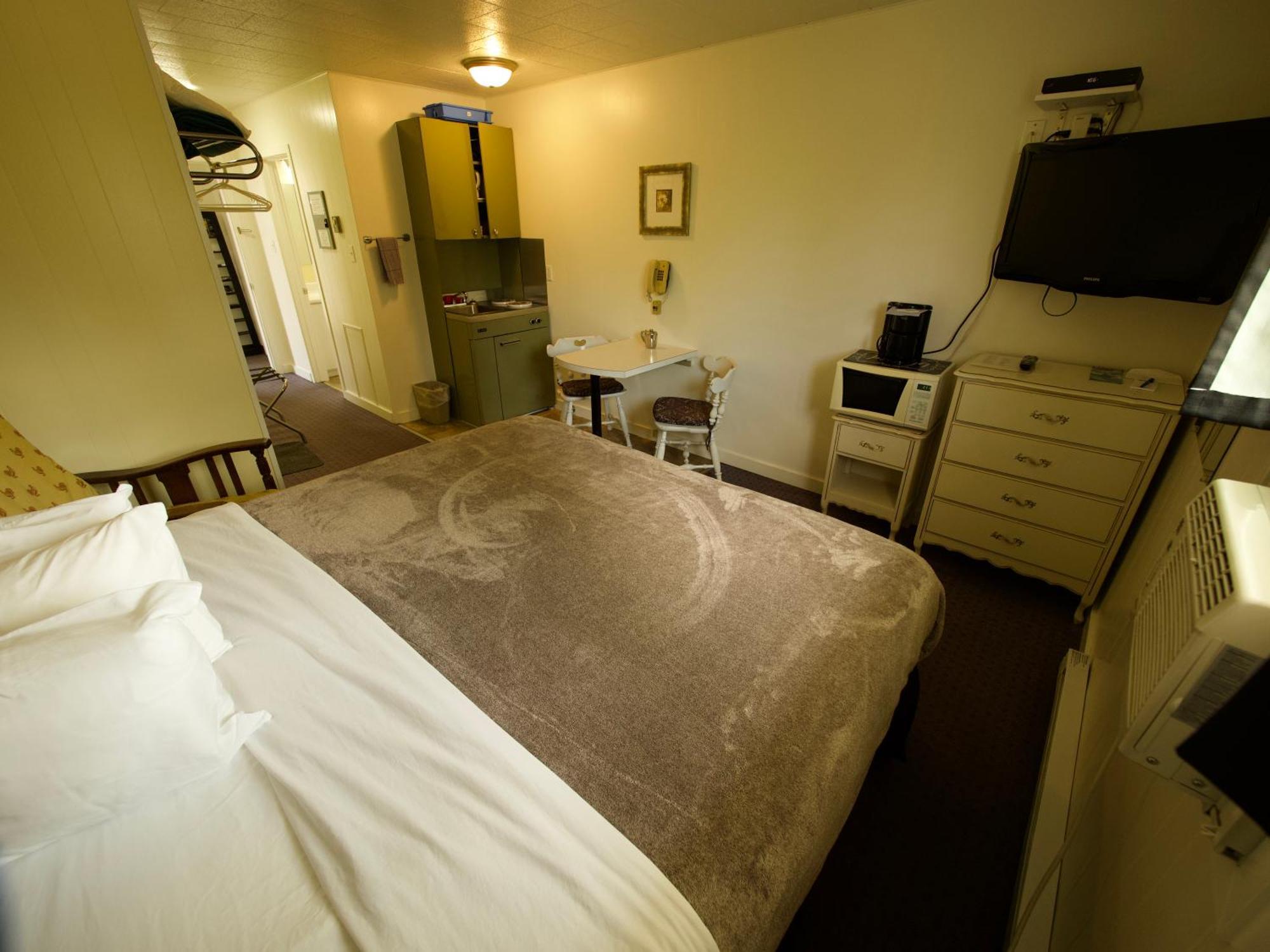 Creston Valley Motel Luaran gambar