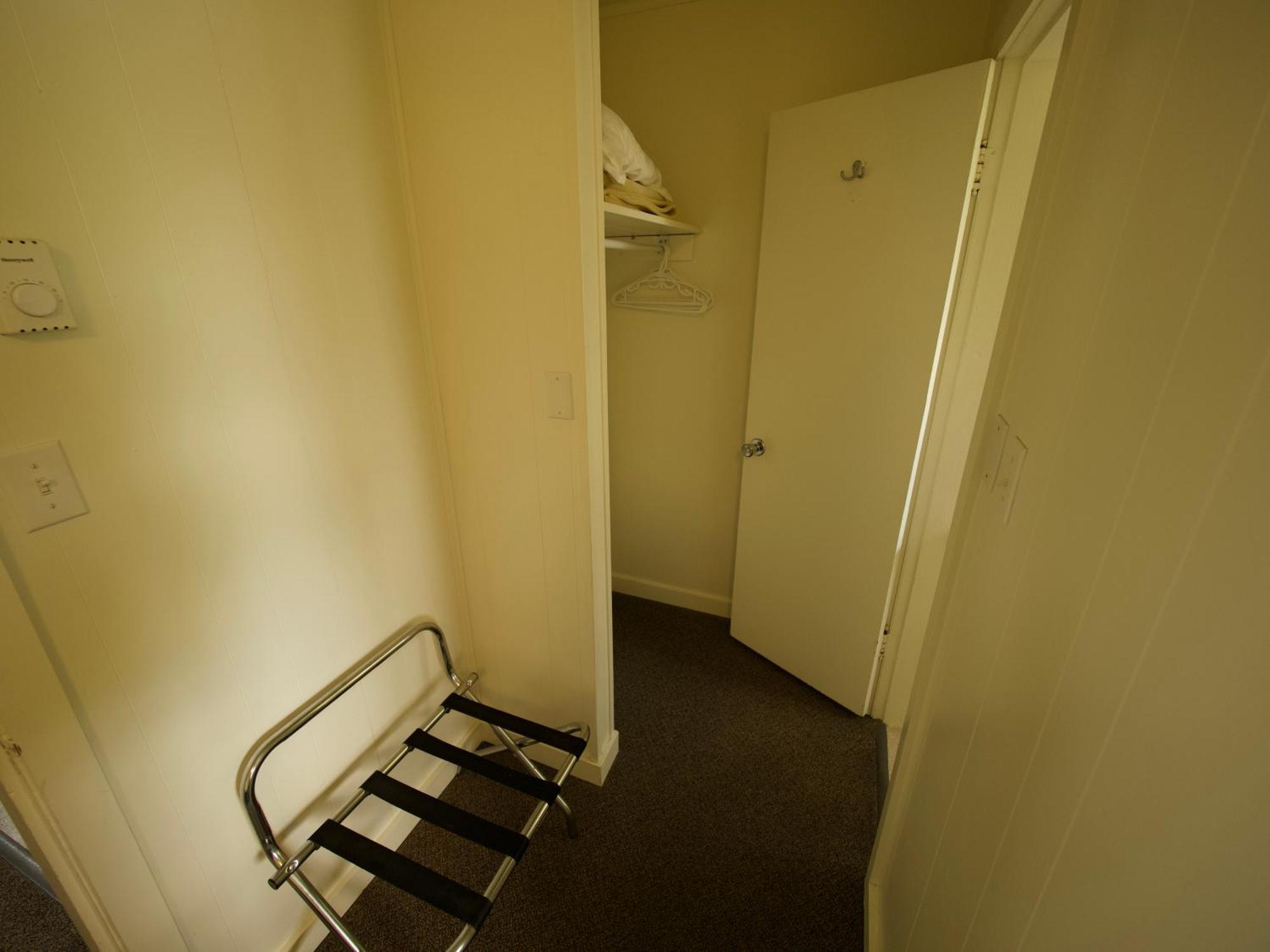 Creston Valley Motel Luaran gambar