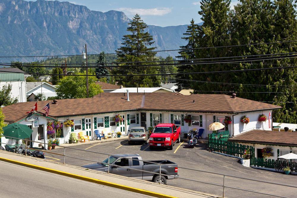 Creston Valley Motel Luaran gambar