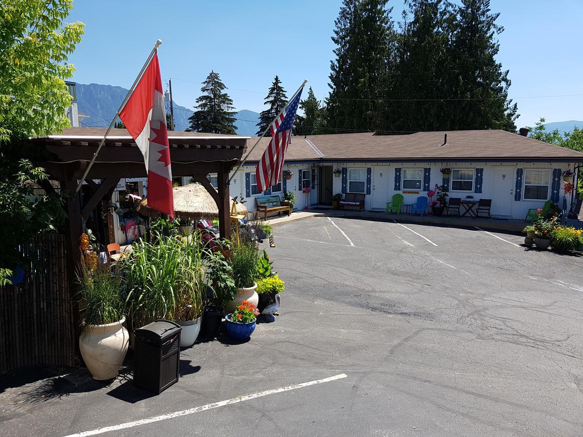 Creston Valley Motel Luaran gambar